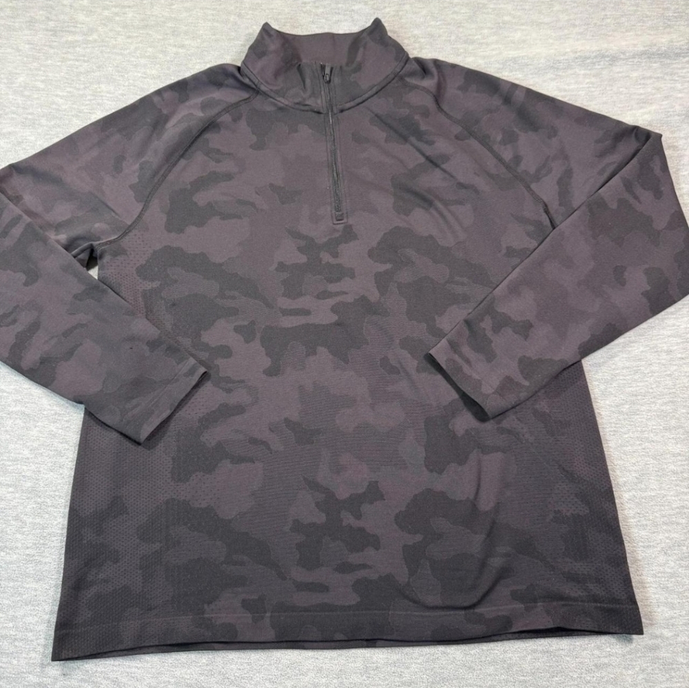 Men's All In Motion XL Quarter Zip Seamless Vintage NWT Black Camouflage